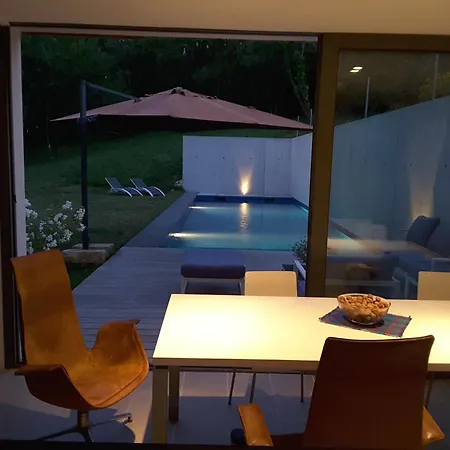بيت للعطل In With Private Pool